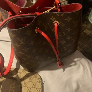 Never worn LV PURSE WITH Receipt